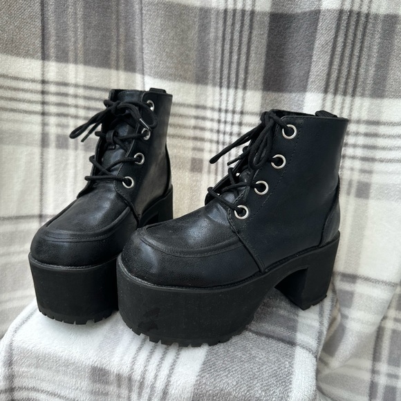 T.U.K Black Platform Boots - Picture 1 of 5